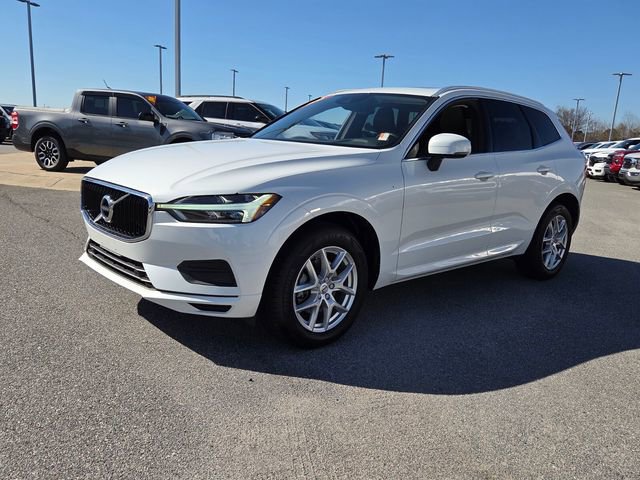 Used 2020 Volvo XC60 T5 Momentum w/ Protection Package image 3