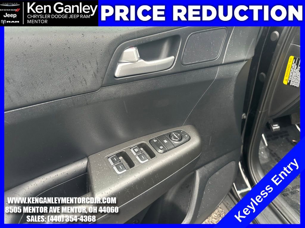 Used 2021 Kia Sportage LX image 11