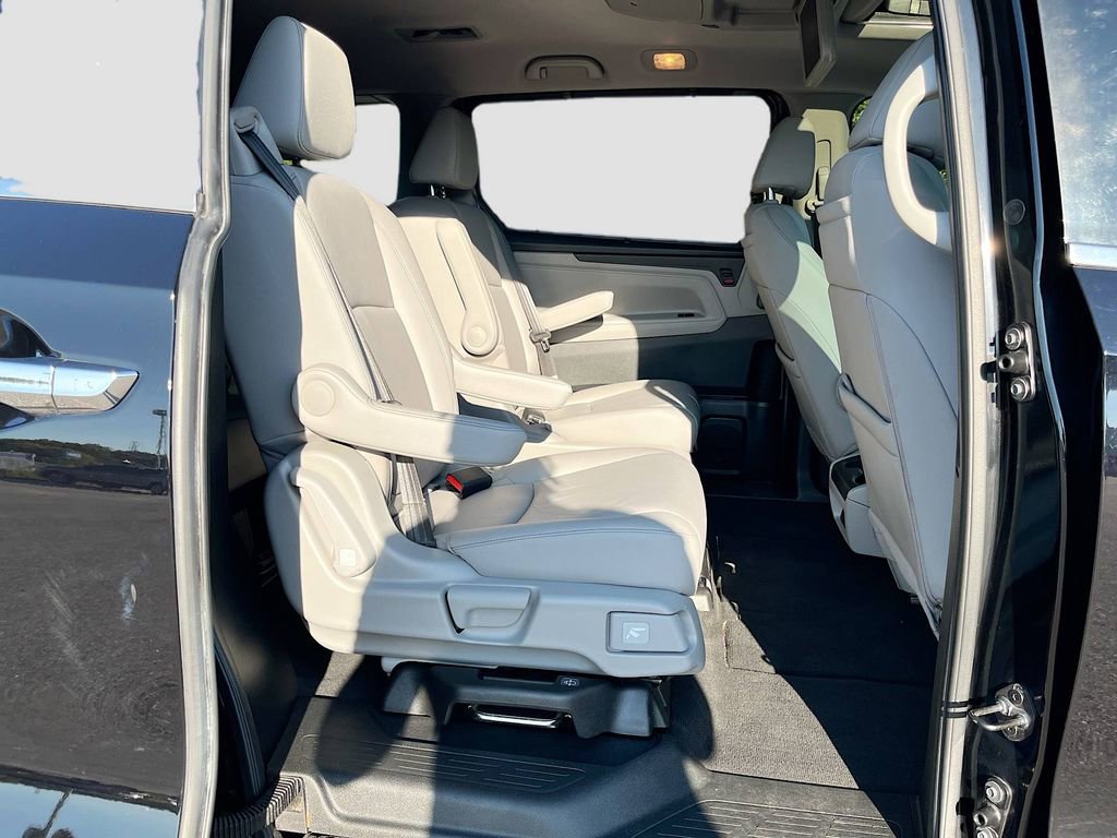 Used 2023 Honda Odyssey Touring image 31