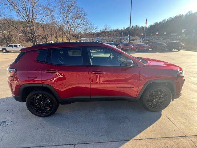 New 2026 Jeep Compass Latitude AWD/4WD image 2