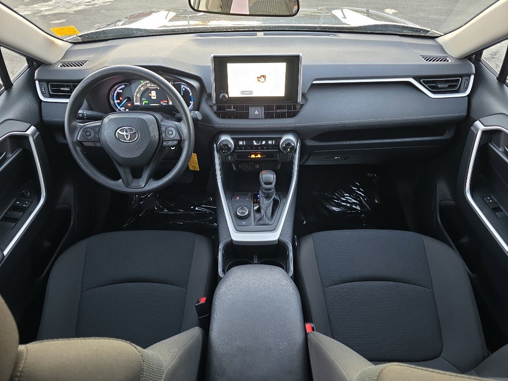 Used 2025 Toyota RAV4 LE image 21