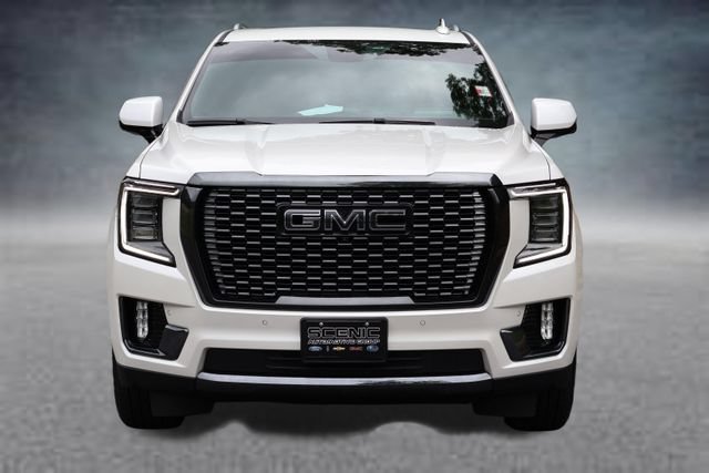 Used 2023 GMC Yukon Denali Ultimate AWD/4WD image 32