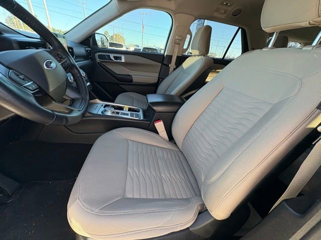 Used 2020 Ford Explorer XLT image 12