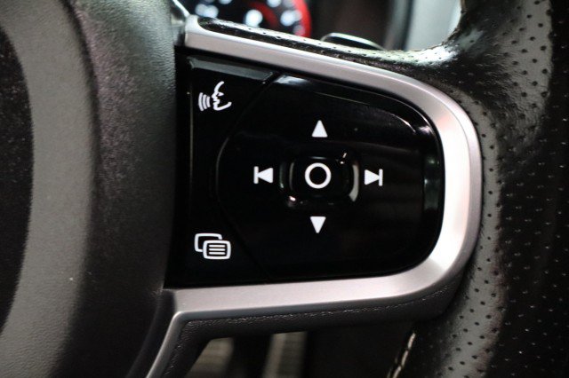 Used 2018 Volvo XC90 T5 R-Design w/ Convenience Package FWD image 40