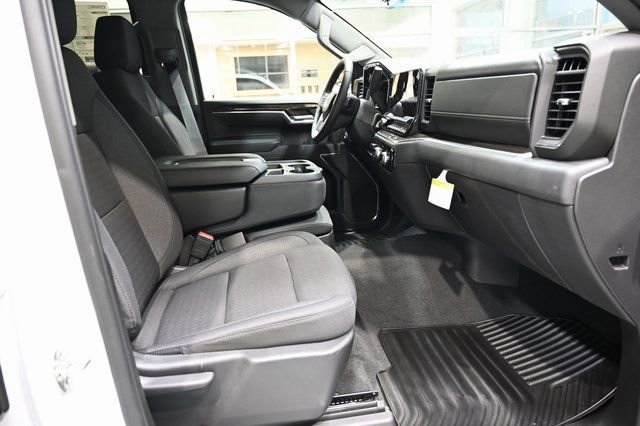 New 2026 GMC Sierra 1500 Elevation image 11