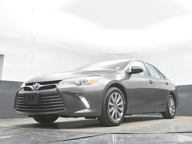 Used 2017 Toyota Camry XLE w/ Moonroof Package image 43