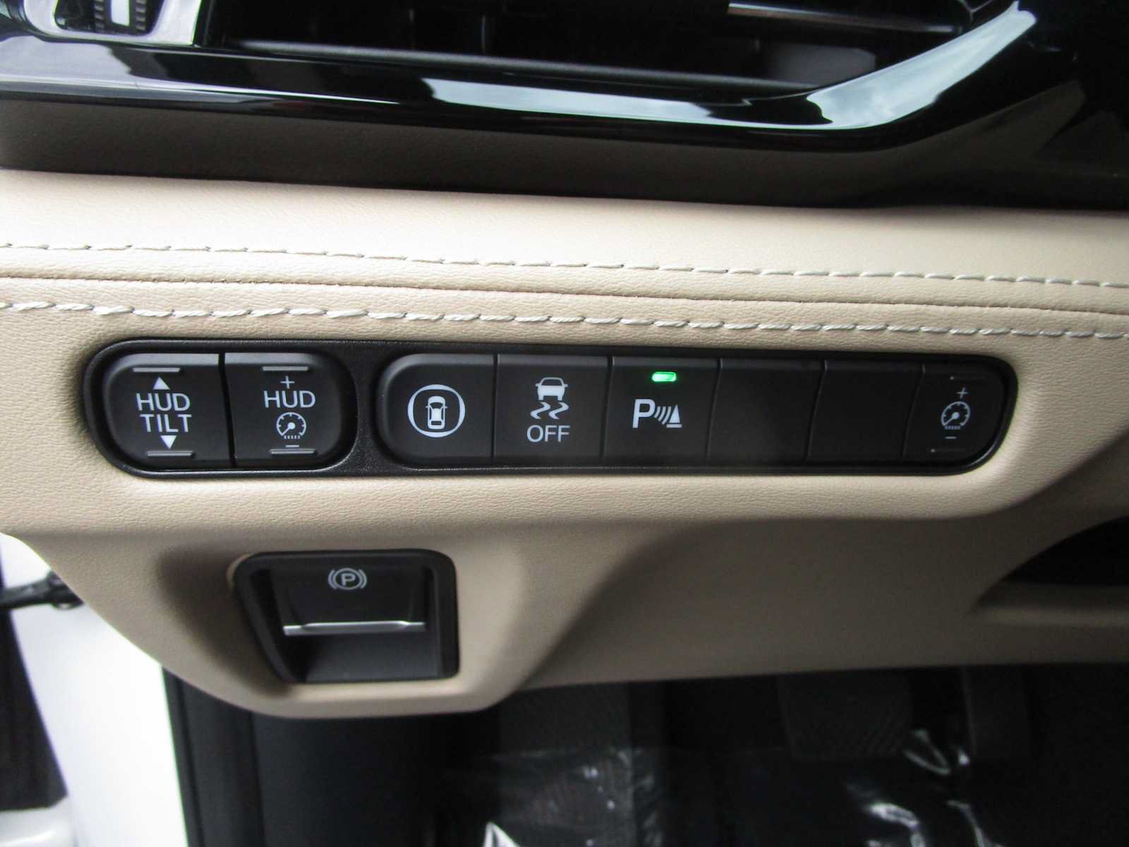 Certified 2026 Acura MDX w/ Advance Package AWD/4WD image 15