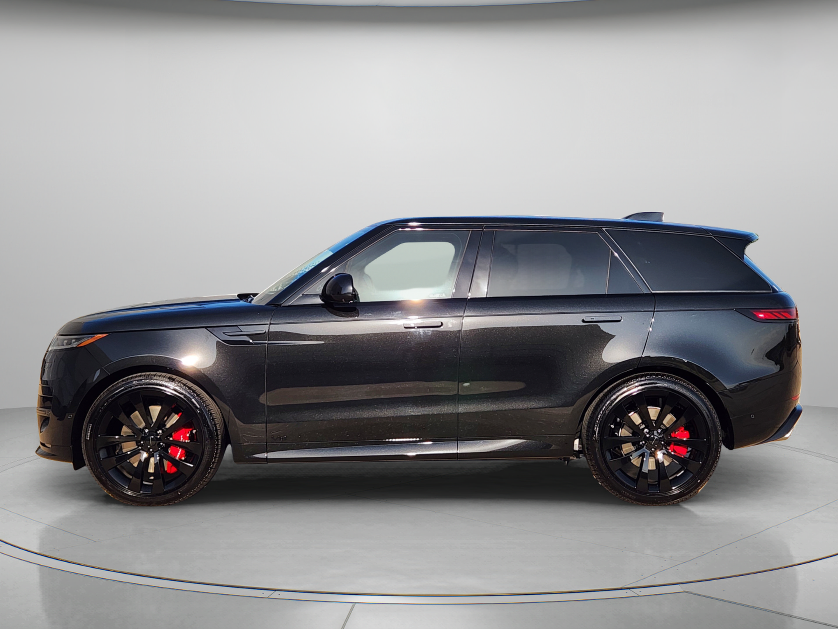 New 2026 Land Rover Range Rover Sport Dynamic SE AWD/4WD image 2