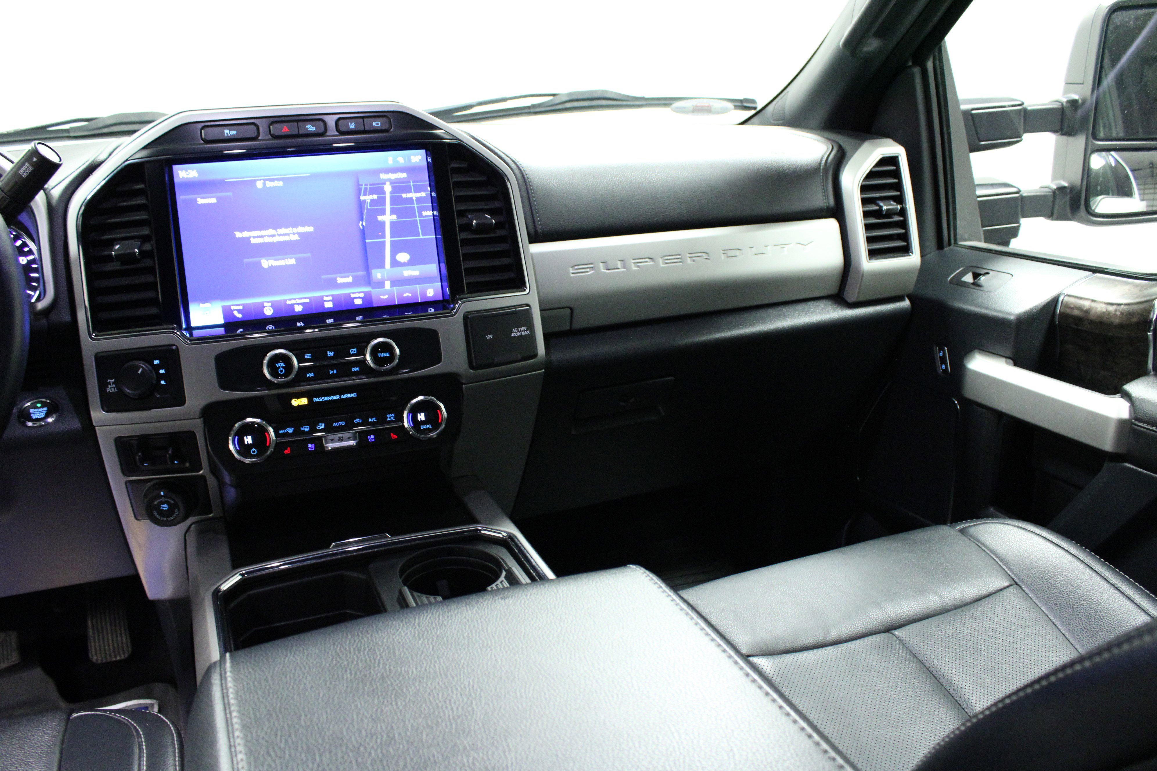 Used 2022 Ford F250 Lariat w/ Tremor Off-Road Package image 18