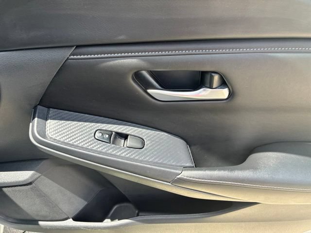 Used 2024 Nissan Sentra SV FWD image 14