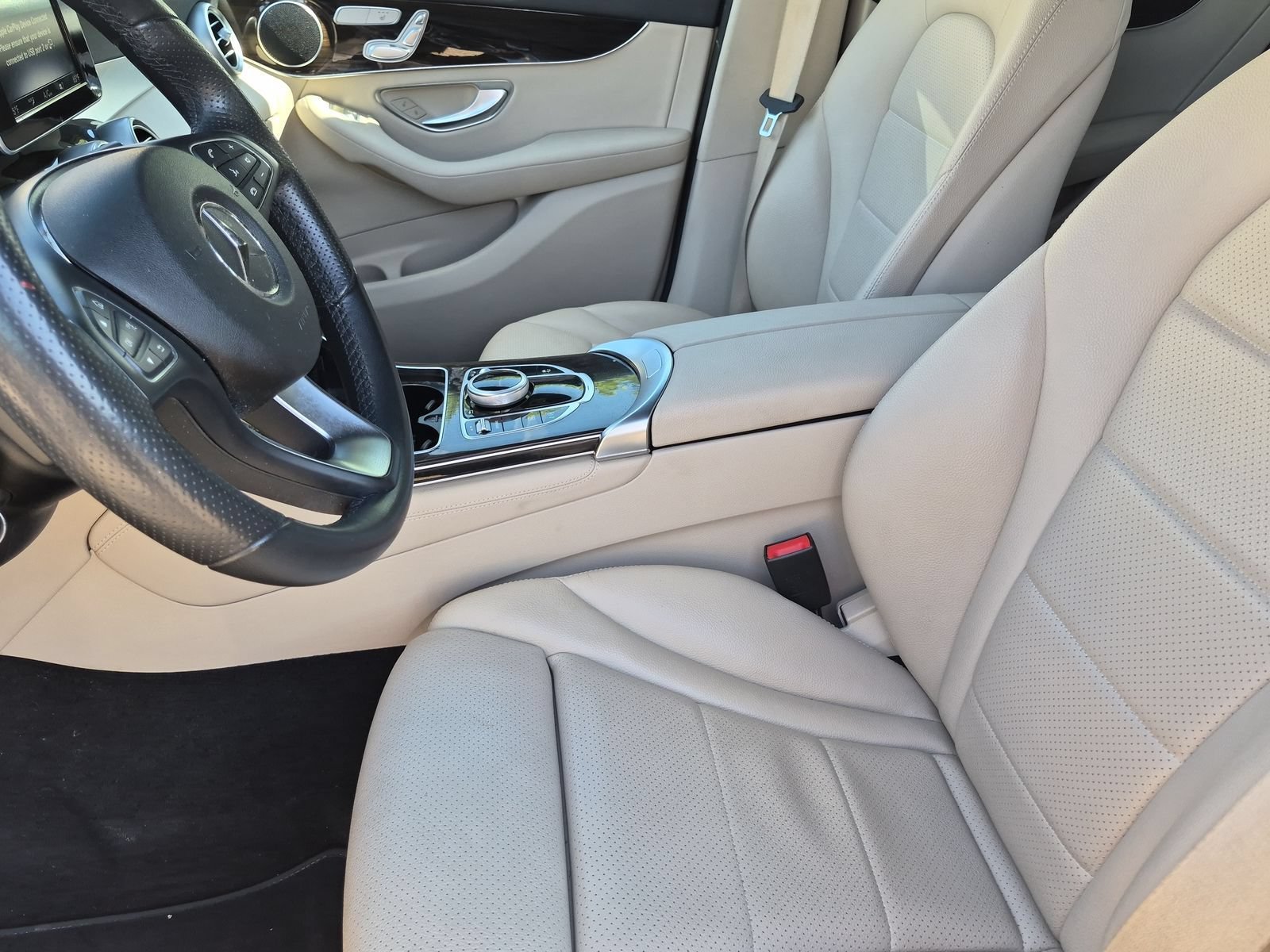 Used 2018 Mercedes-Benz GLC 300 4MATIC image 14