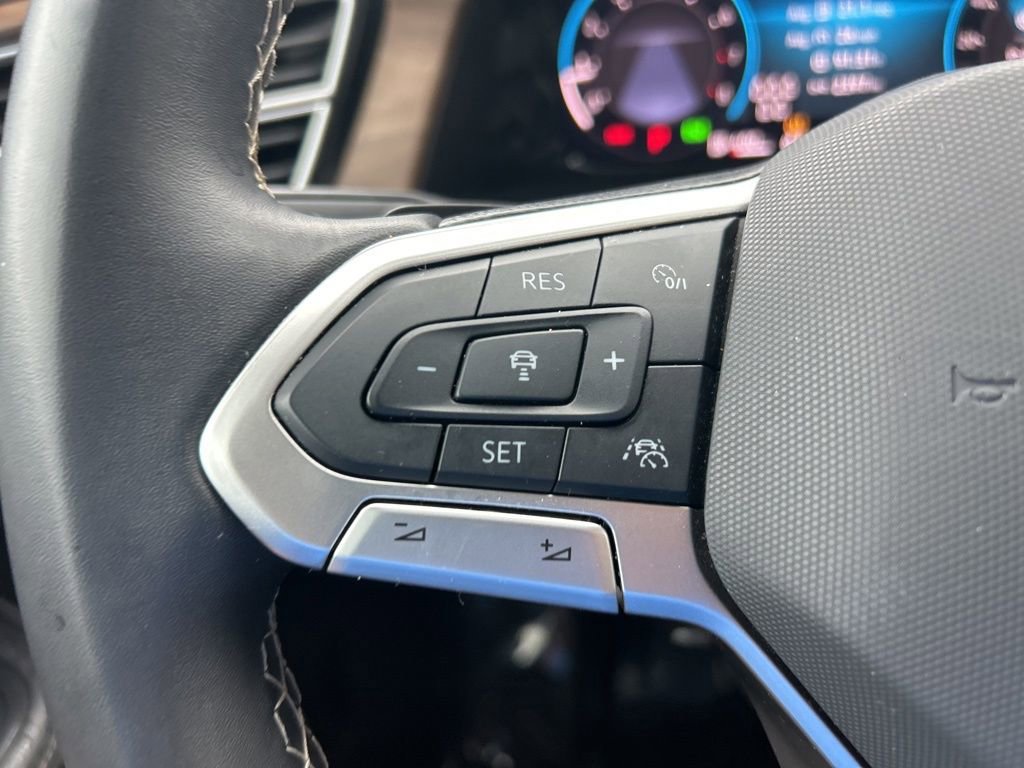 Used 2024 Volkswagen Atlas SE image 47