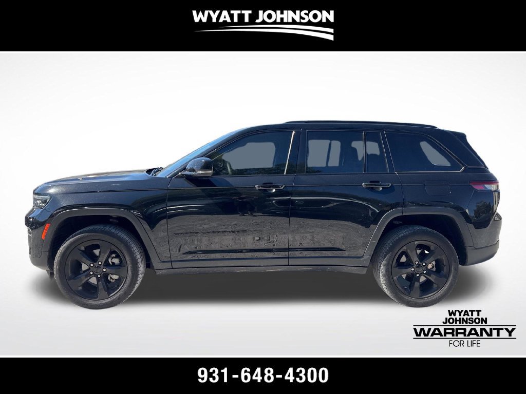 Used 2023 Jeep Grand Cherokee Limited w/ Black Appearance Package RWD image 2