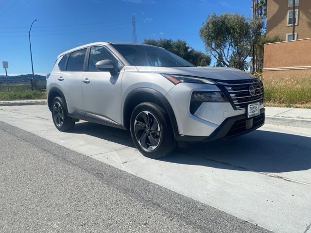 Used 2024 Nissan Rogue SV