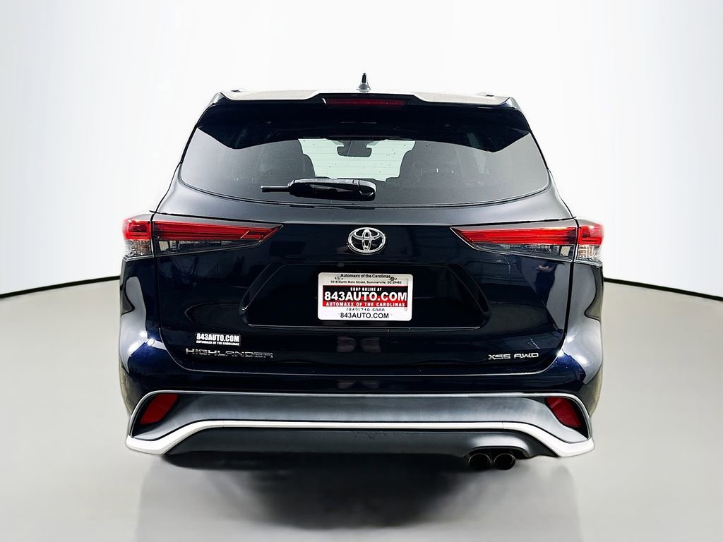 Used 2021 Toyota Highlander XSE AWD/4WD image 6