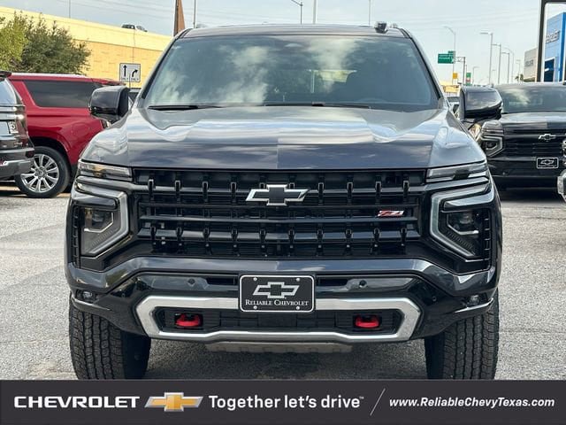 New 2026 Chevrolet Suburban Z71 w/ Comfort Package AWD/4WD image 9