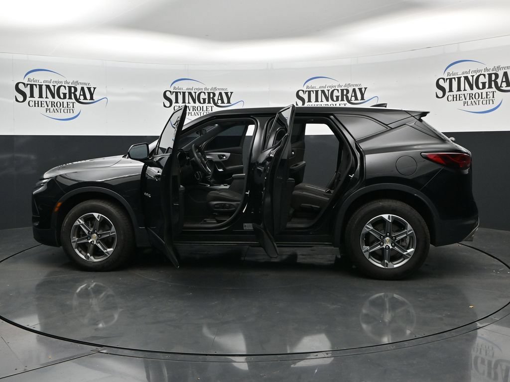 Used 2023 Chevrolet Blazer LT FWD image 37