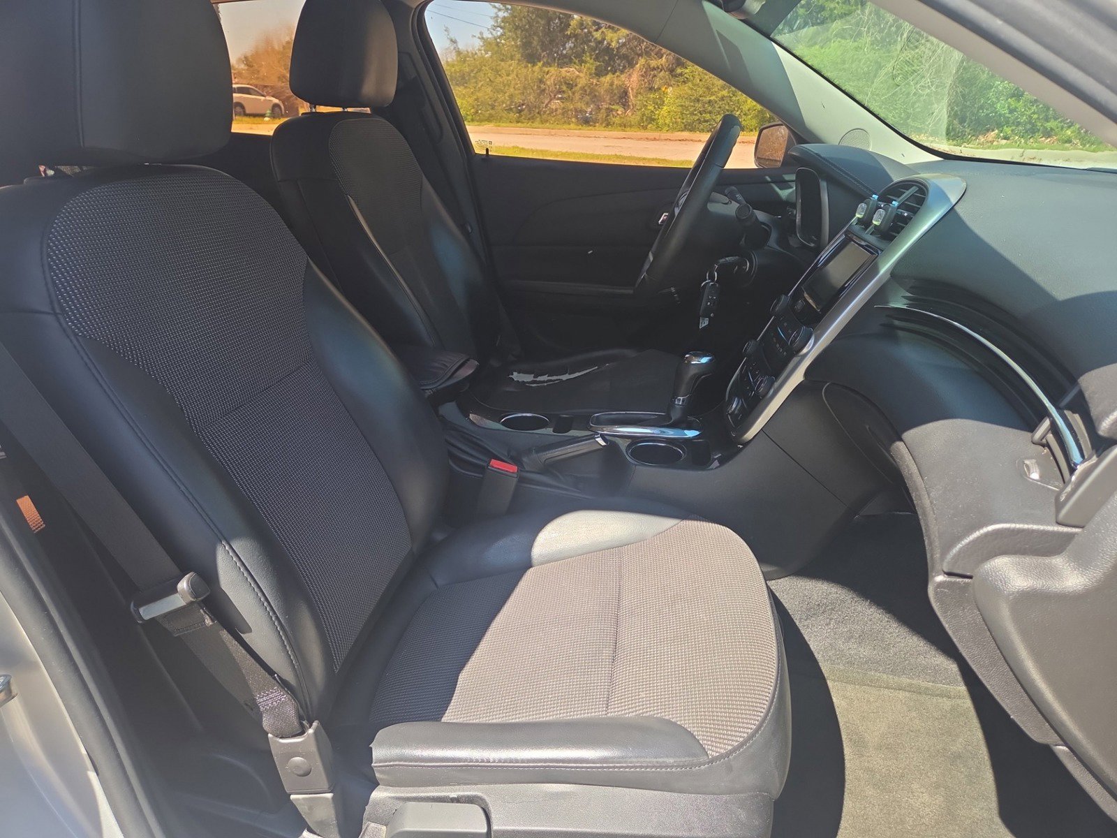 Used 2016 Chevrolet Malibu LT w/ Power Convenience Package image 14