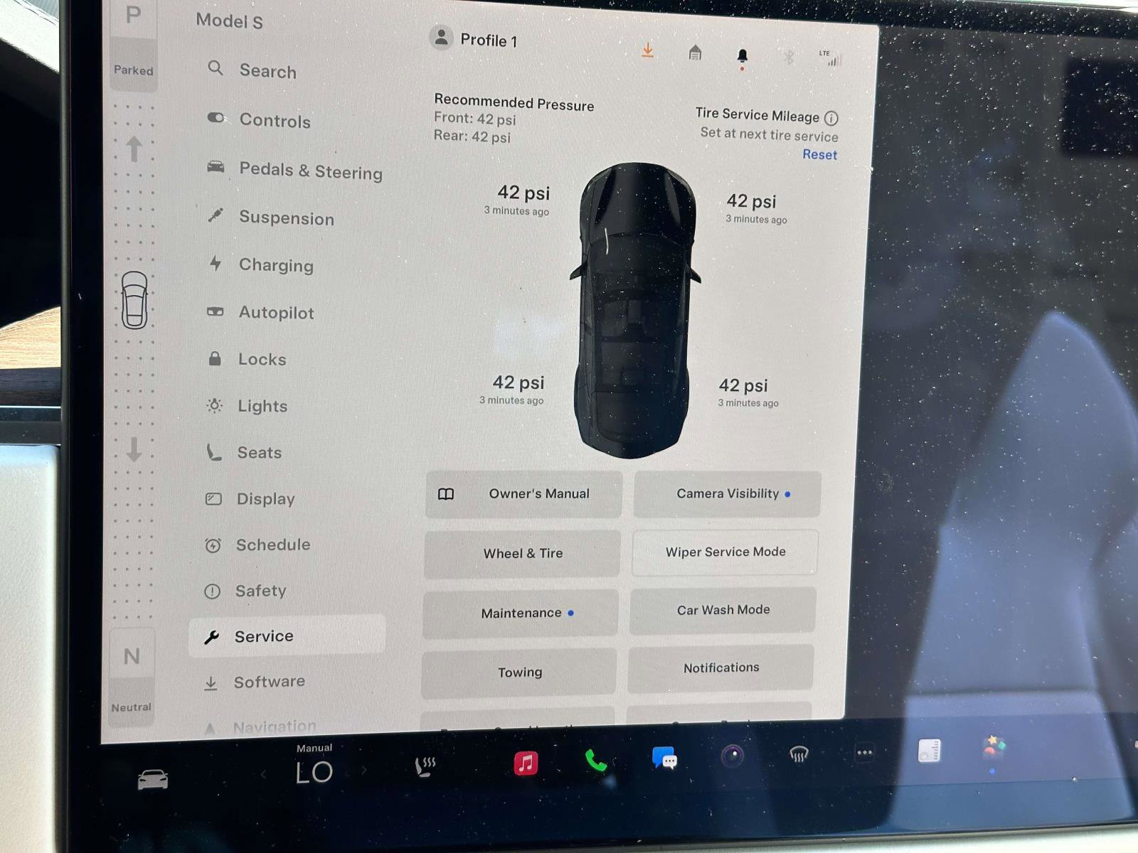 Used 2022 Tesla Model S AWD/4WD image 36