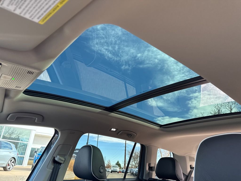 New 2026 Volkswagen Atlas SEL Premium R-Line image 23