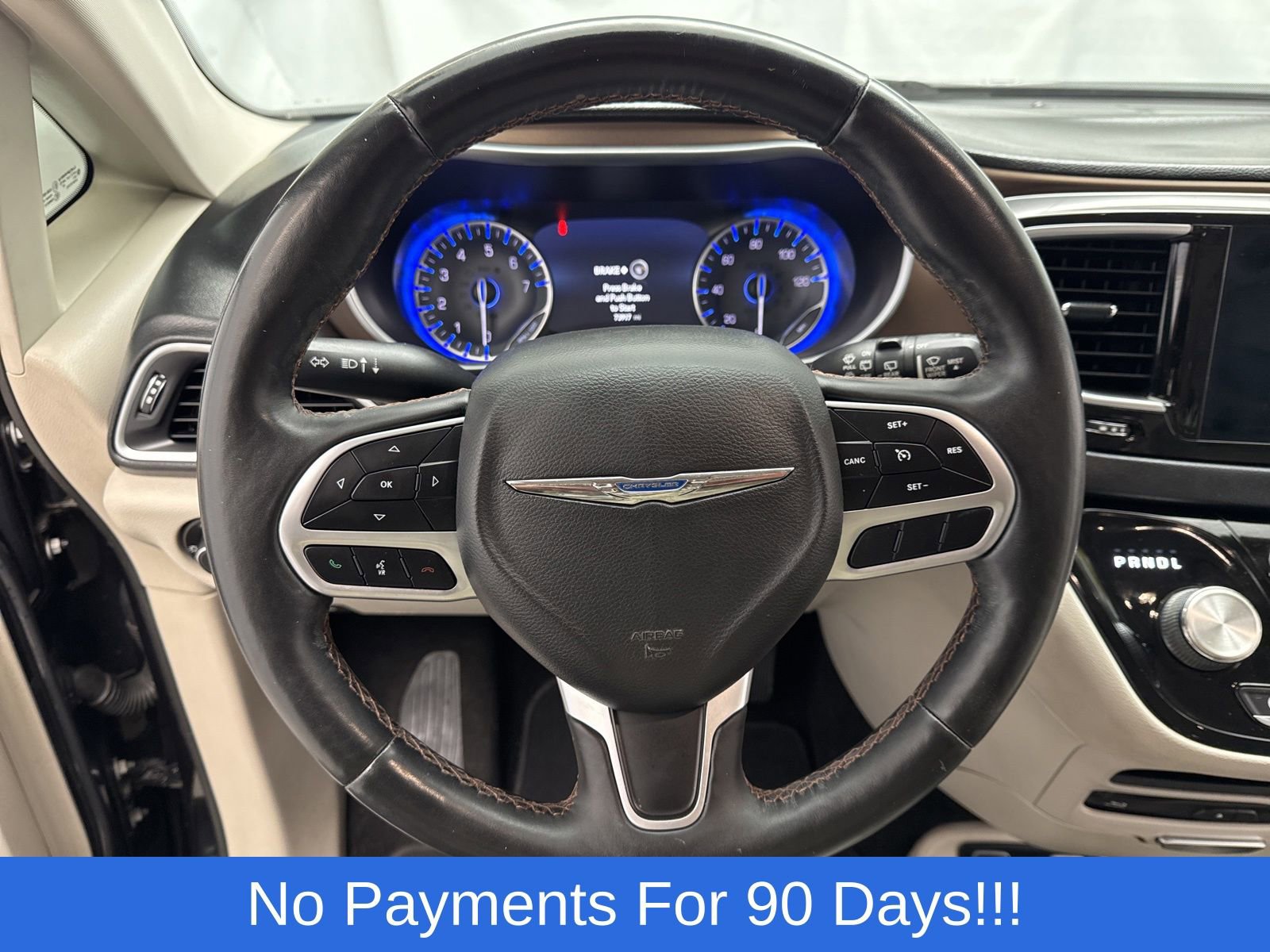 Used 2017 Chrysler Pacifica Touring-L Plus w/ Tire & Wheel Group image 16