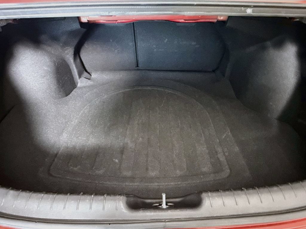 Certified 2025 Hyundai Elantra SEL FWD image 29