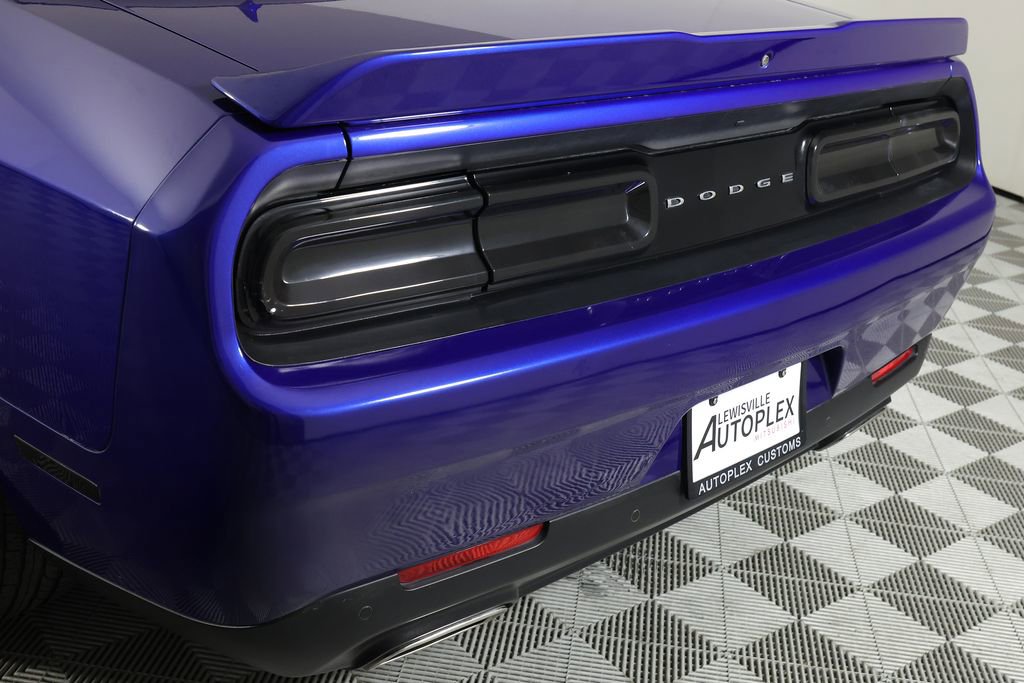 Used 2022 Dodge Challenger SXT w/ Plus Package RWD image 43