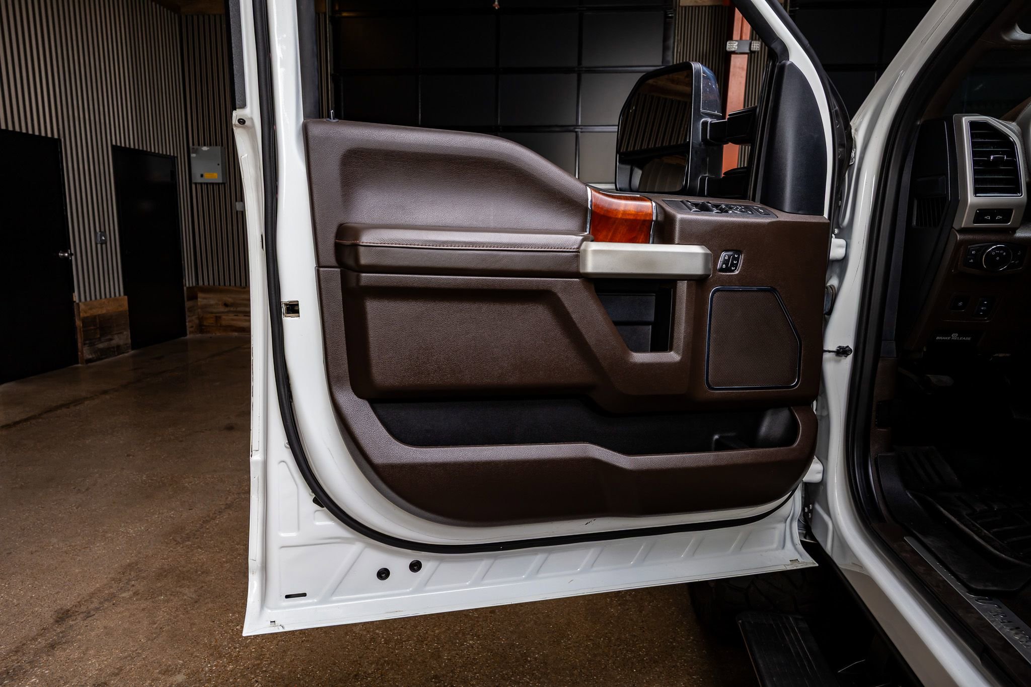 Used 2022 Ford F350 King Ranch w/ King Ranch Ultimate Package image 36