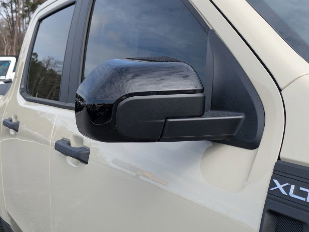 New 2025 Ford Maverick XLT w/ XLT Luxury Package image 8