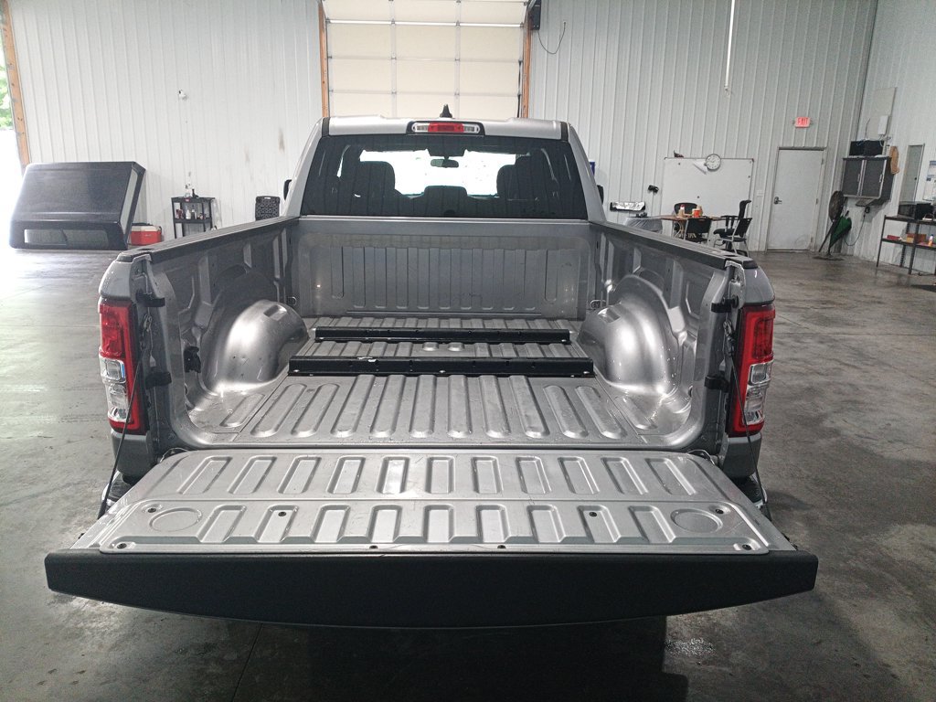 Used 2022 RAM 1500 Big Horn AWD/4WD image 9