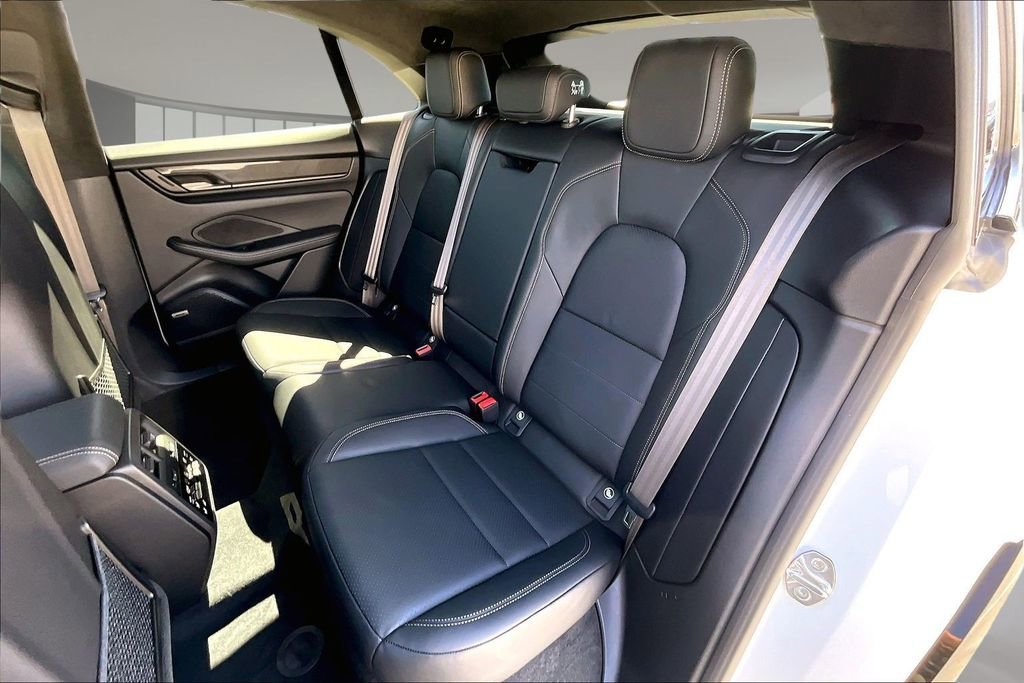 Used 2025 Porsche Macan Turbo Electric image 20