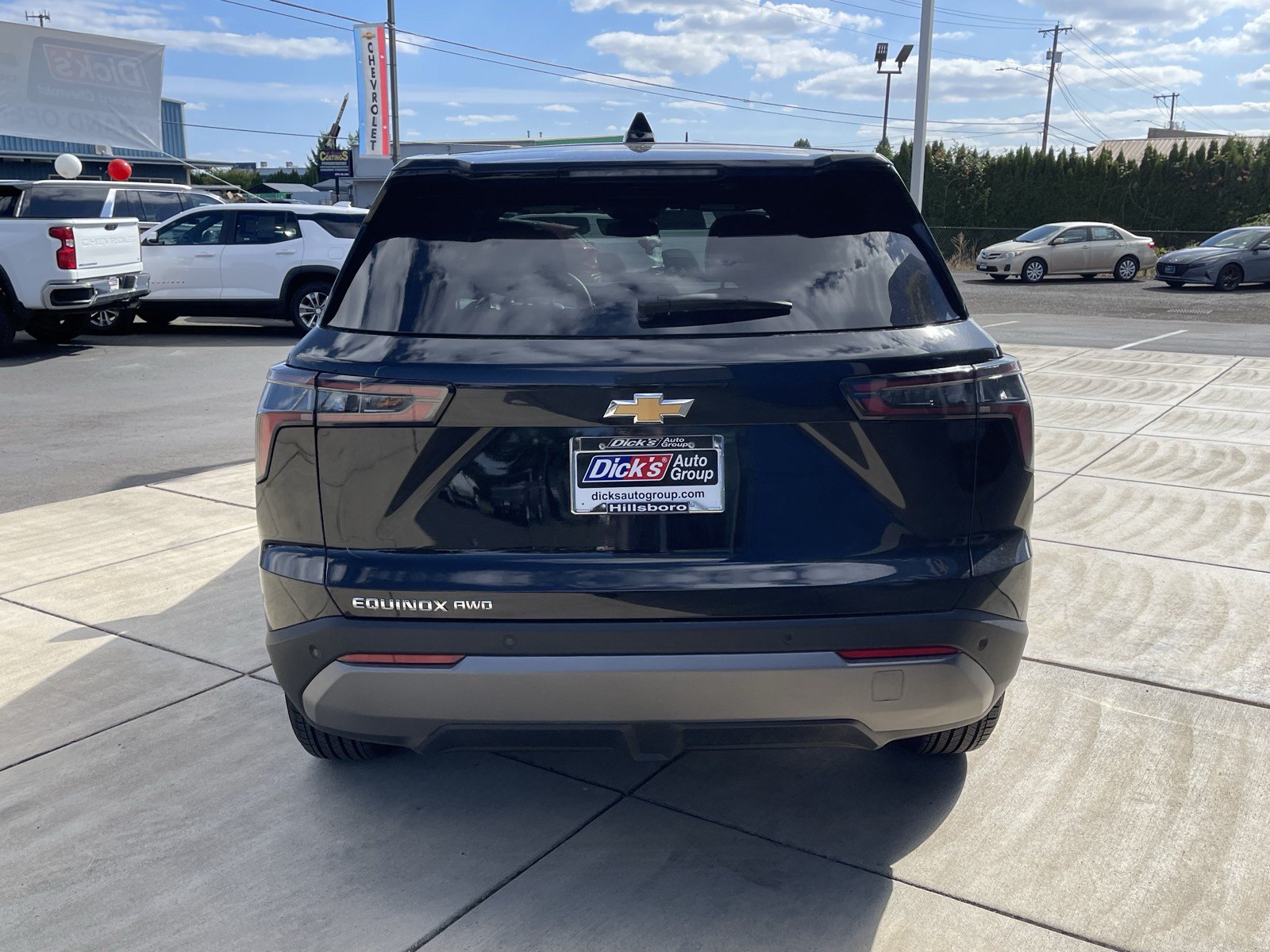 Used 2026 Chevrolet Equinox LT AWD/4WD image 4