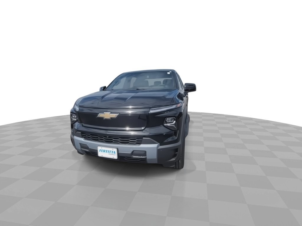 New 2026 Chevrolet Silverado EV LT AWD/4WD image 3