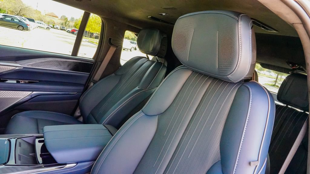 New 2025 Cadillac Escalade IQ Luxury 2 image 11