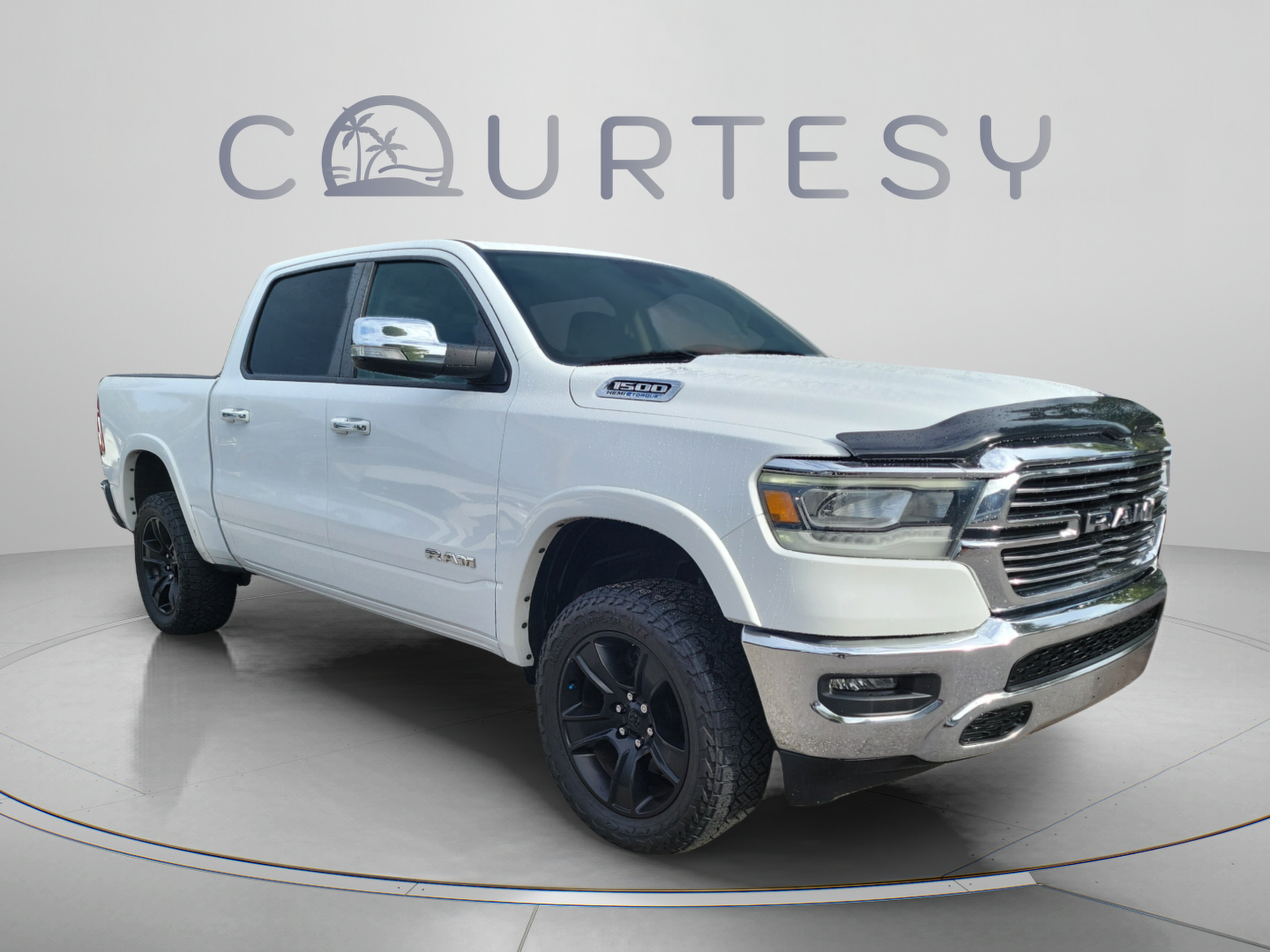 Certified 2022 RAM 1500 Laramie AWD/4WD image 4