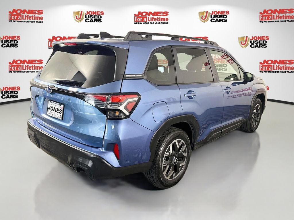 Used 2025 Subaru Forester Premium AWD/4WD image 16