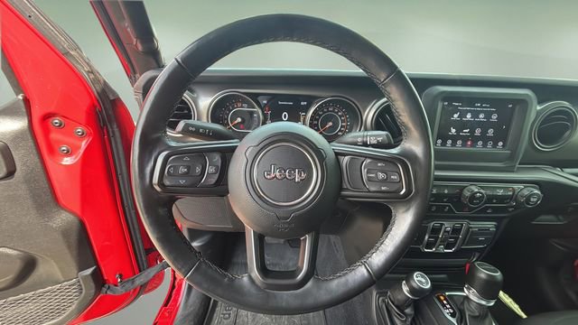 Used 2021 Jeep Gladiator Willys image 11
