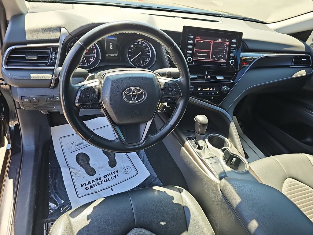 Used 2022 Toyota Camry SE FWD image 20