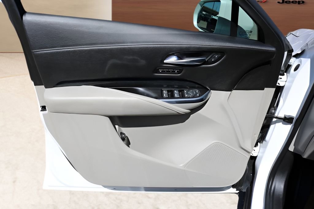 Used 2019 Cadillac XT4 Premium Luxury w/ Technology Package image 10