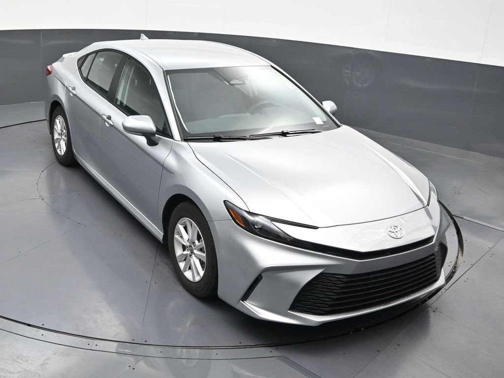 Used 2025 Toyota Camry LE w/ Convenience Package FWD image 21