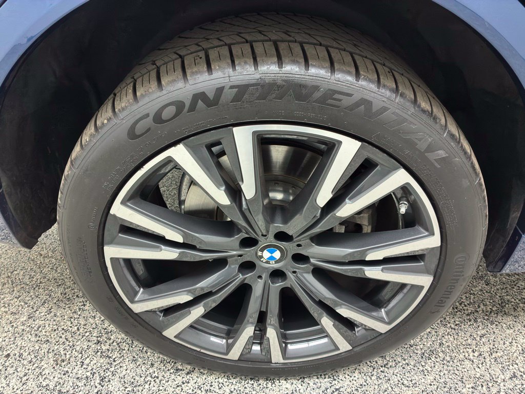 Used 2019 BMW X7 xDrive50i w/ Premium Package AWD/4WD image 13