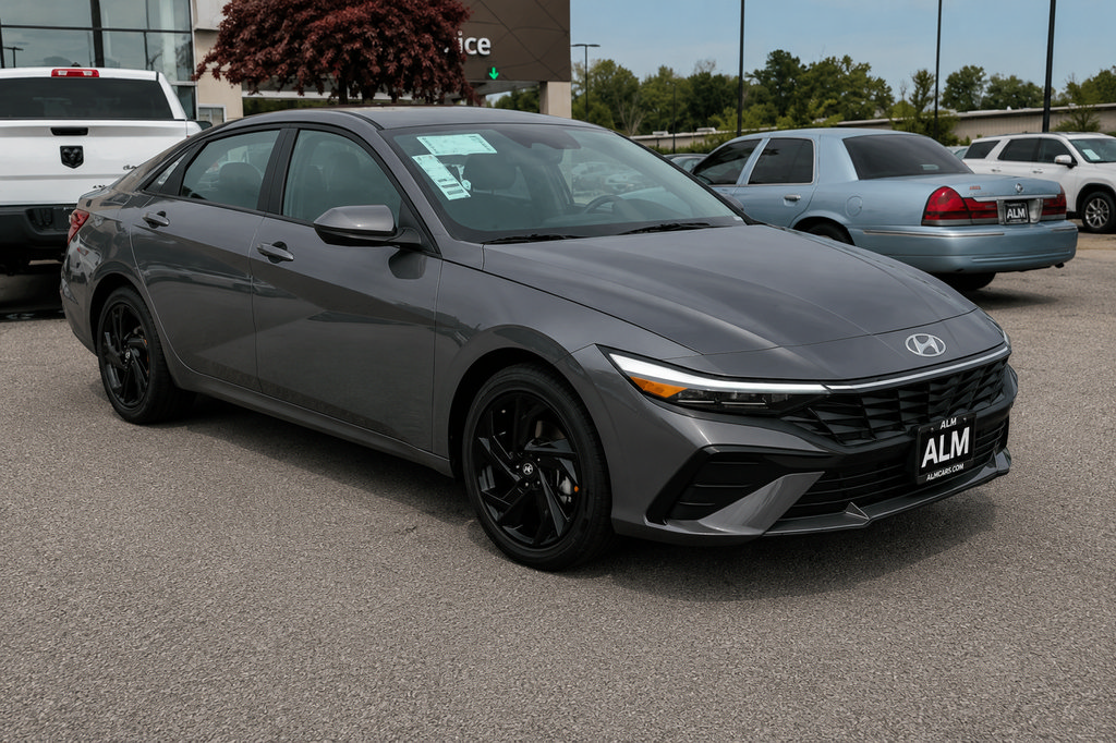 New 2026 Hyundai Elantra SEL Sport FWD image 3