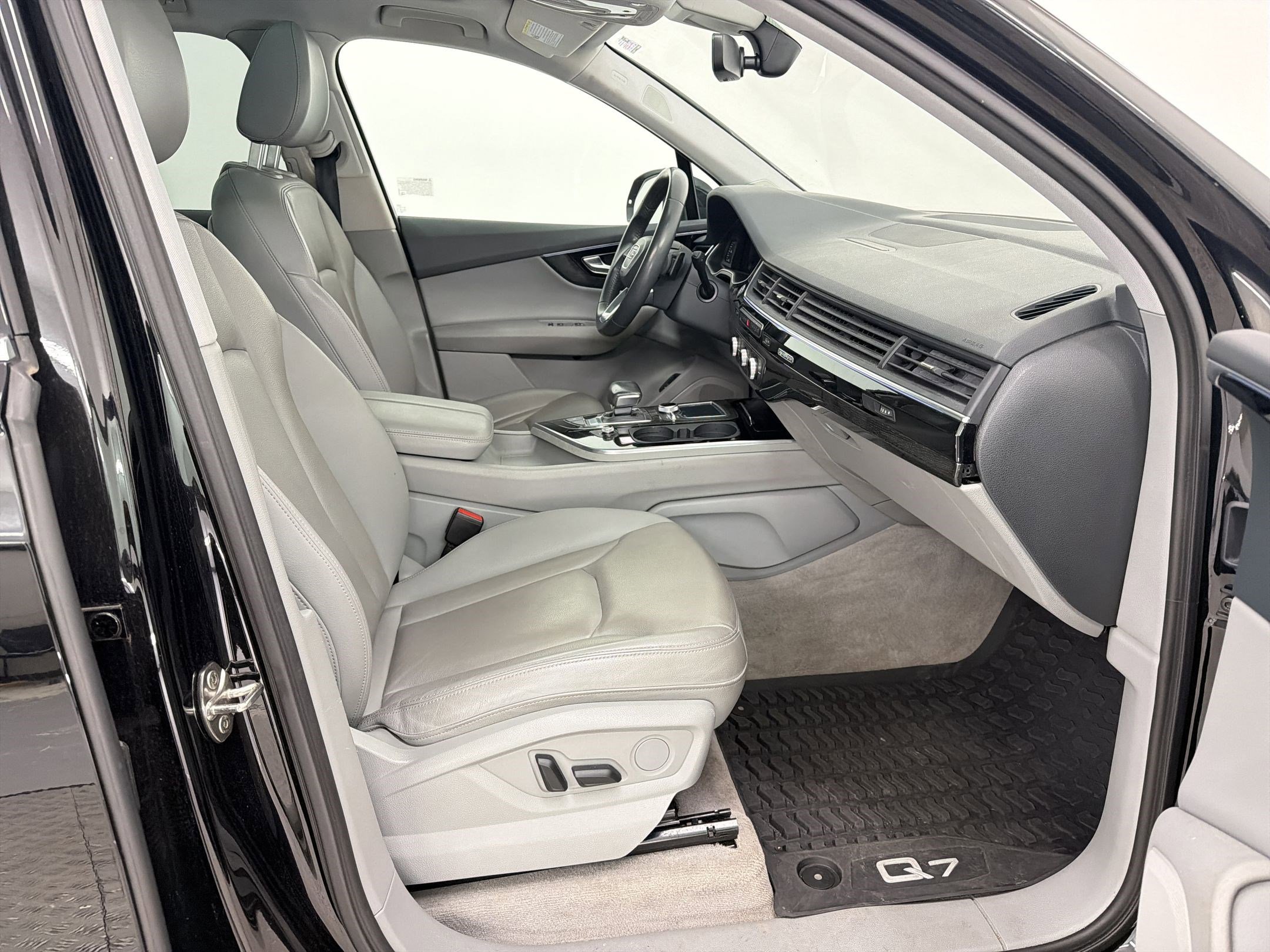 Used 2019 Audi Q7 3.0T Premium Plus image 27