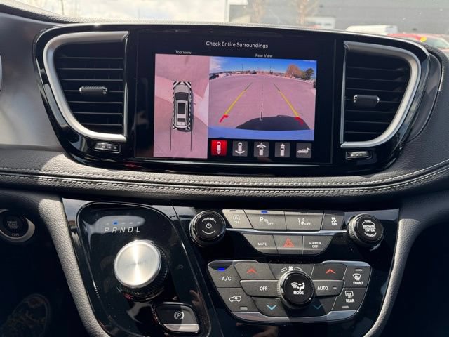 New 2026 Chrysler Pacifica Select FWD image 31
