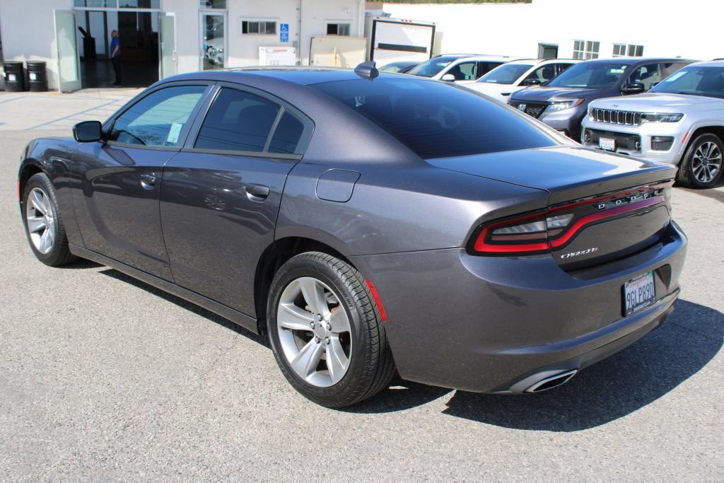 Used 2016 Dodge Charger SXT RWD image 6
