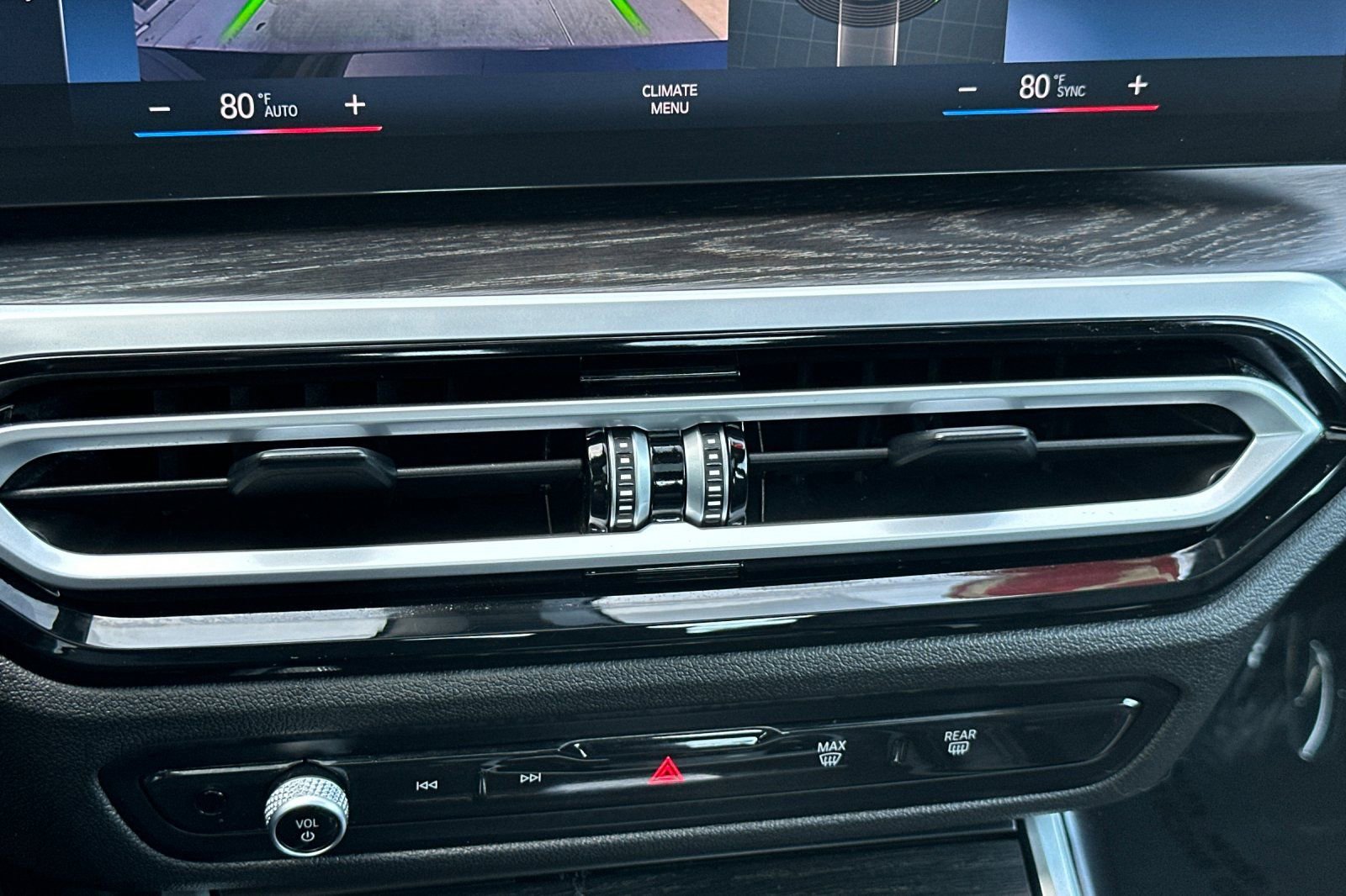 Used 2023 BMW 330i xDrive Sedan w/ Driving Assistance Package image 21