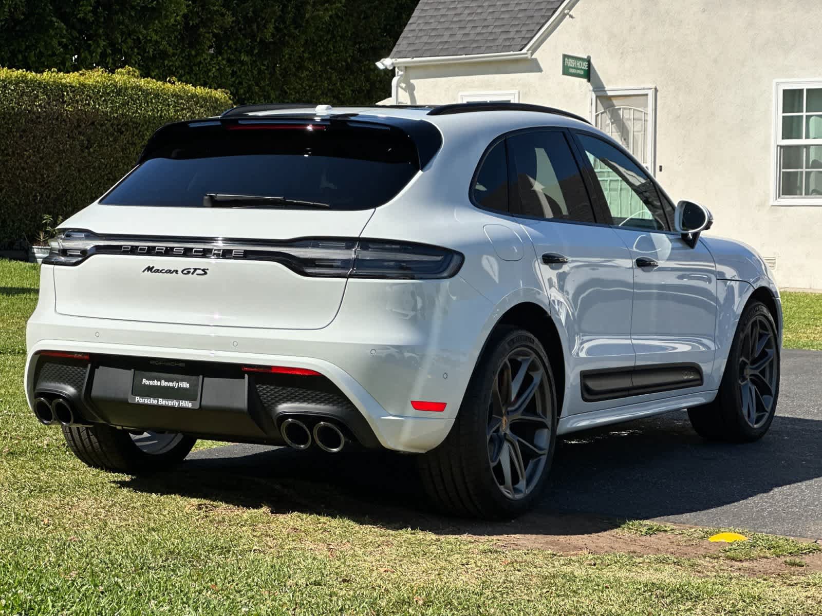 New 2026 Porsche Macan GTS AWD/4WD image 8