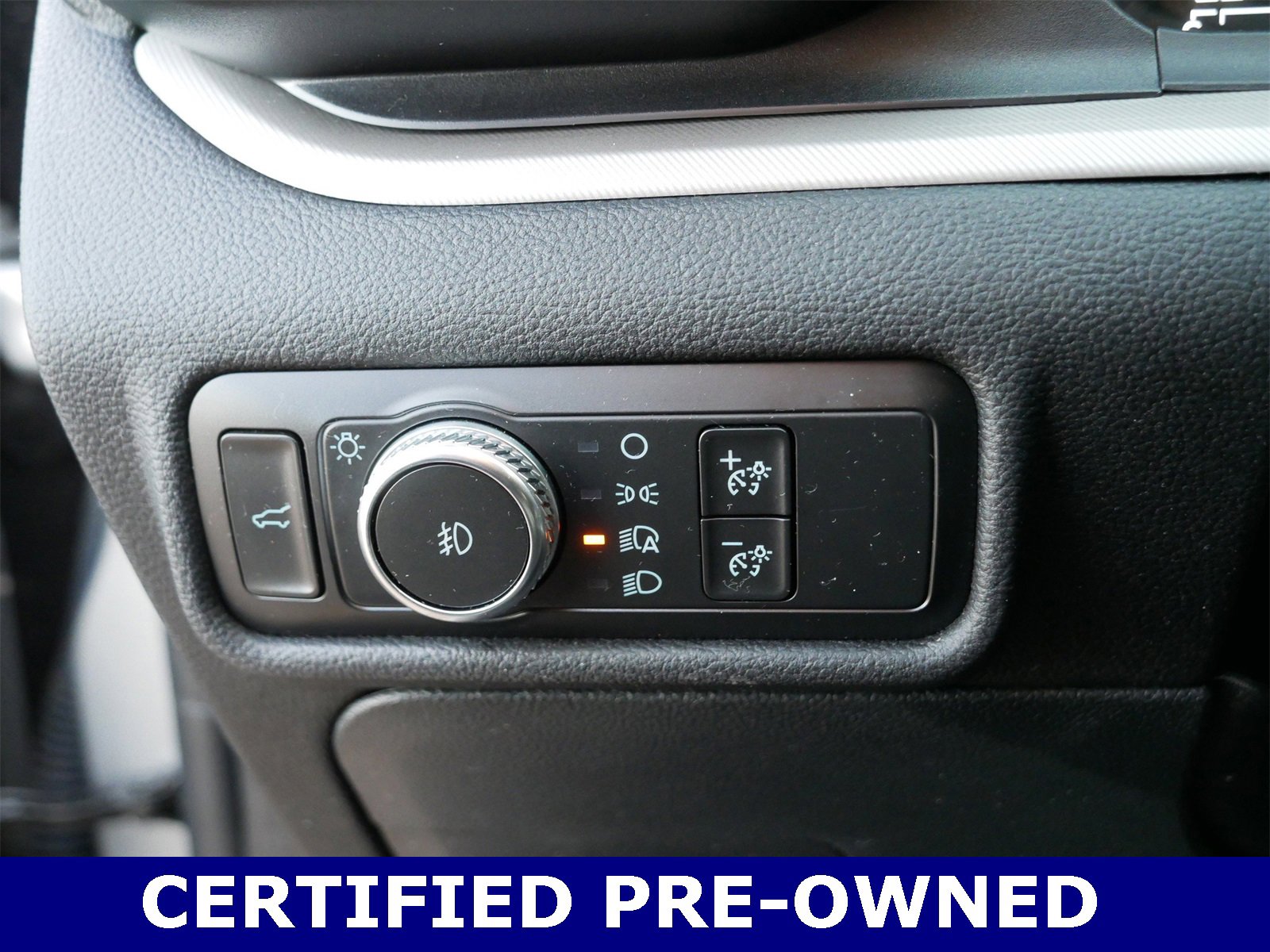 Certified 2020 Ford Explorer XLT w/ Equipment Group 202A image 14