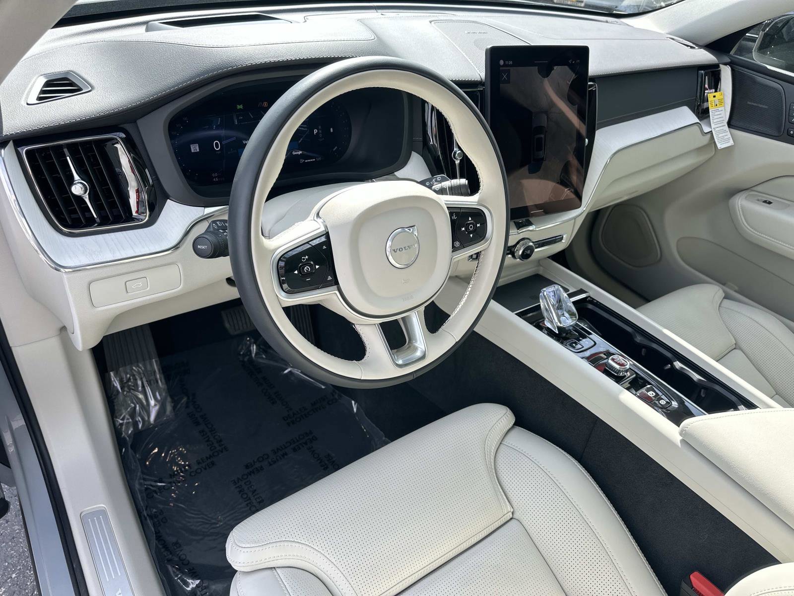 Certified 2026 Volvo XC60 B5 Ultra w/ Protection Package Premier image 9