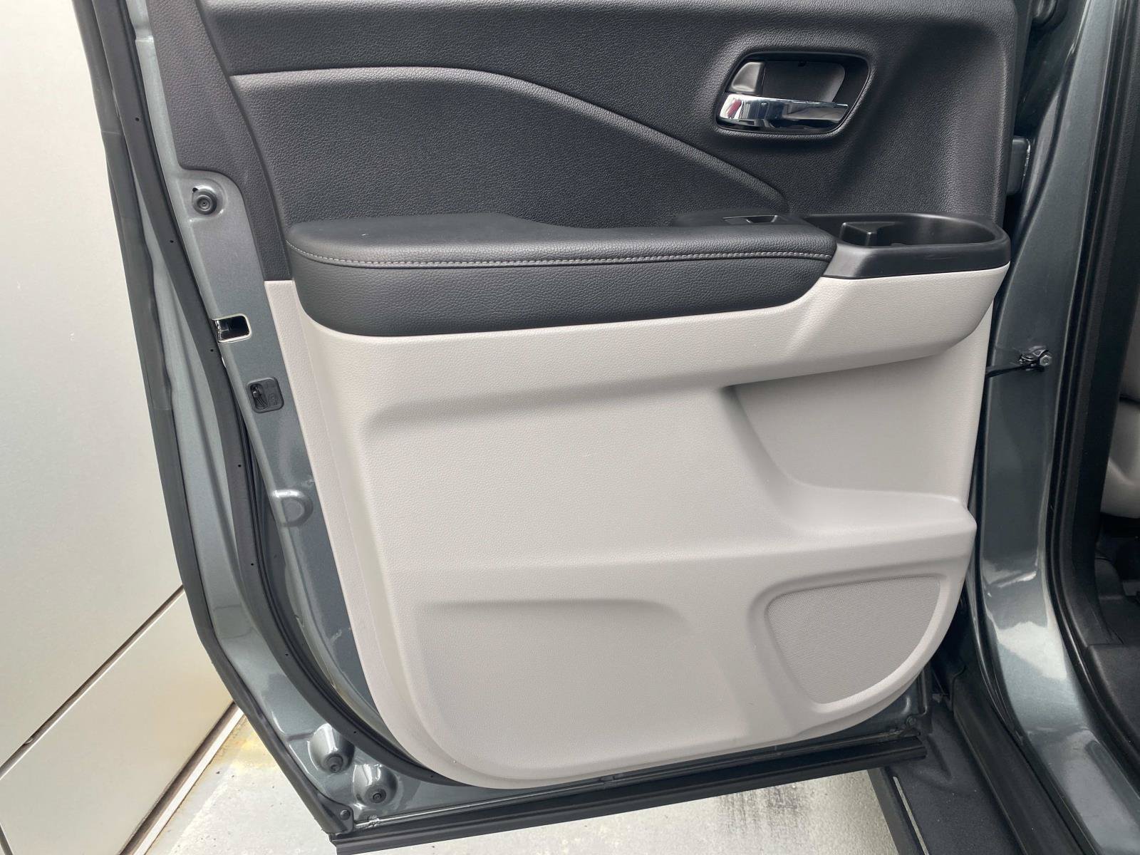 Used 2019 Honda Ridgeline RTL-E image 11